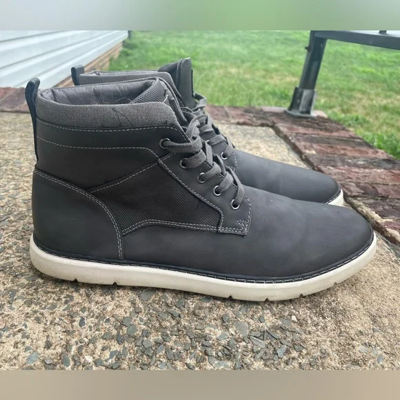 Madden Minton Men's Chukka Gray Lace Up Boot Size 9M - Picture 3 of 11